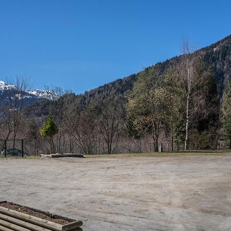 Вилла Chalet Camping Fae 3 Мадонна-ди-Кампильо Экстерьер фото