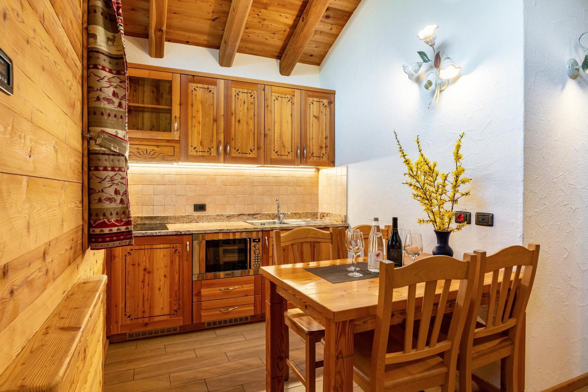 Вилла Chalet Camping Fae 3 Мадонна-ди-Кампильо Экстерьер фото
